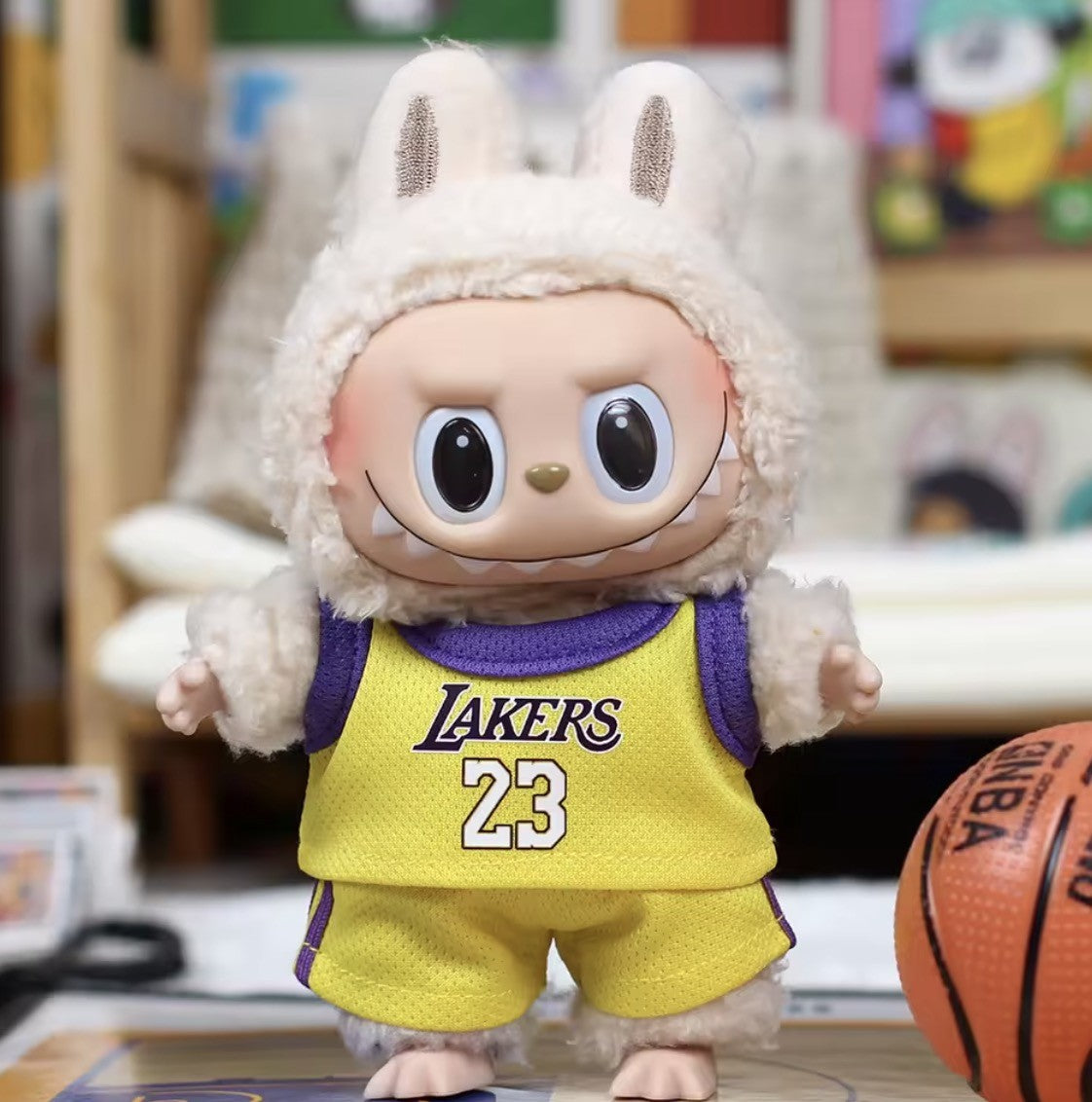 Sneackers per Labubu