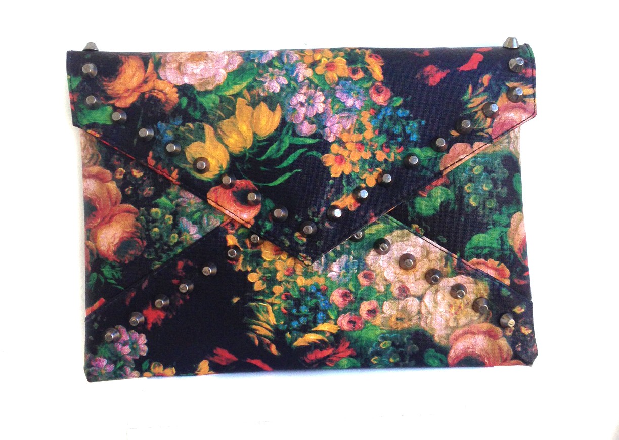 Pochette flower studs