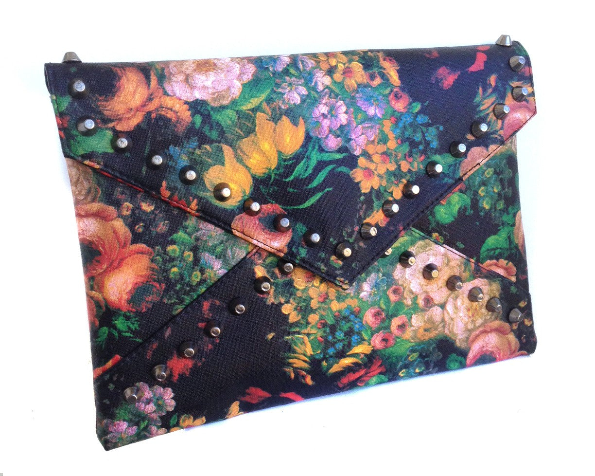 Pochette flower studs