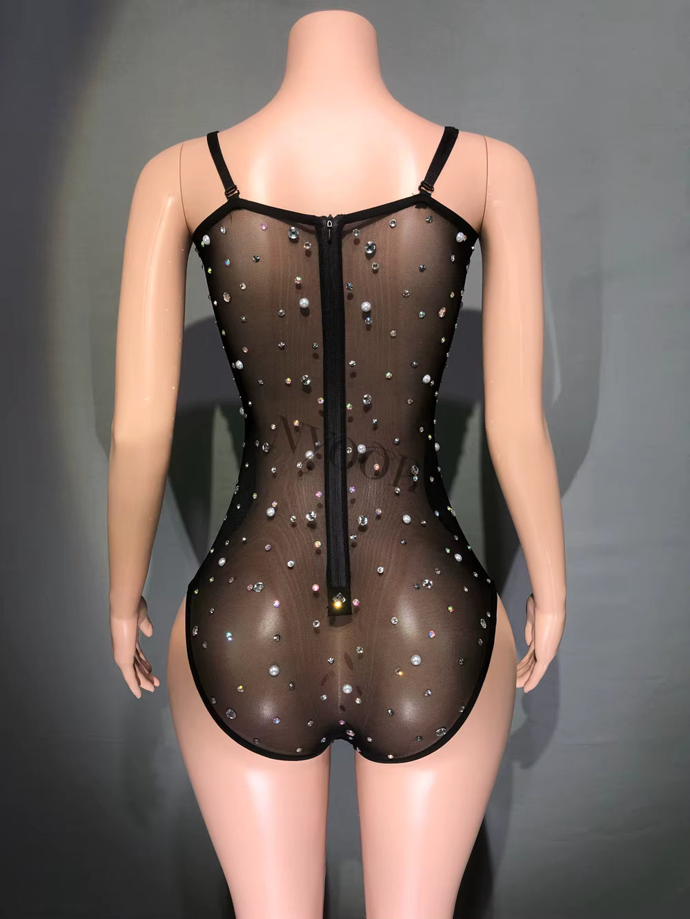 Body Nude Luxury 
Tulle trasparente strass coppe push-up semi-rigide