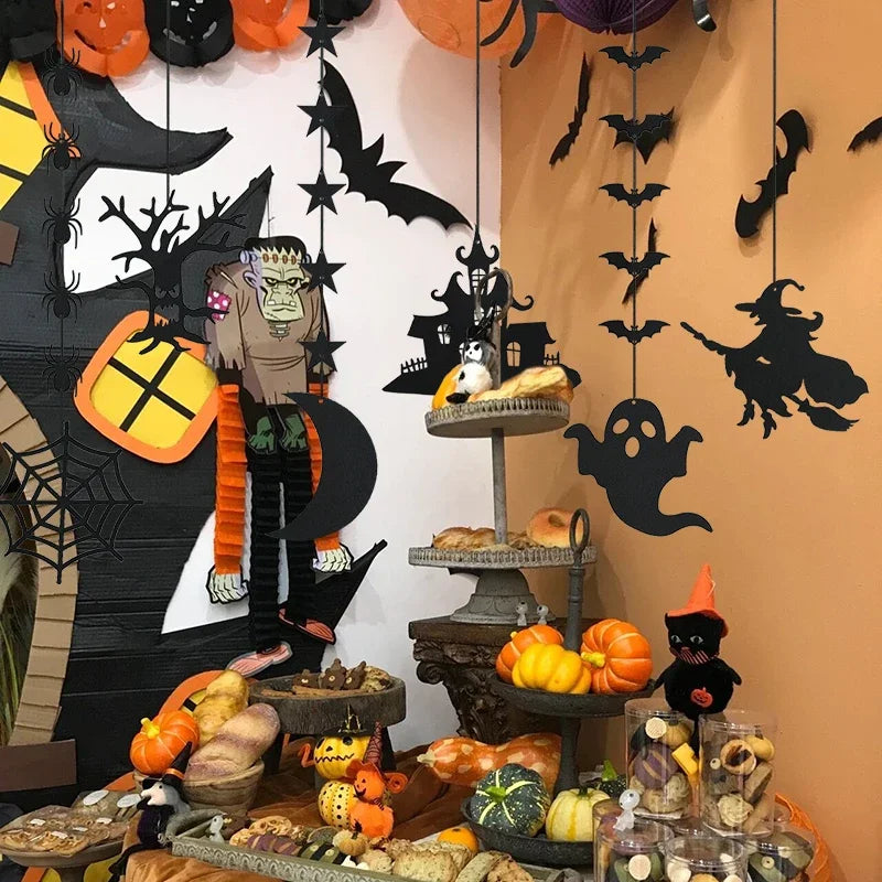 Allestimento festa Halloween con ghirlande di carta — Dream Shop