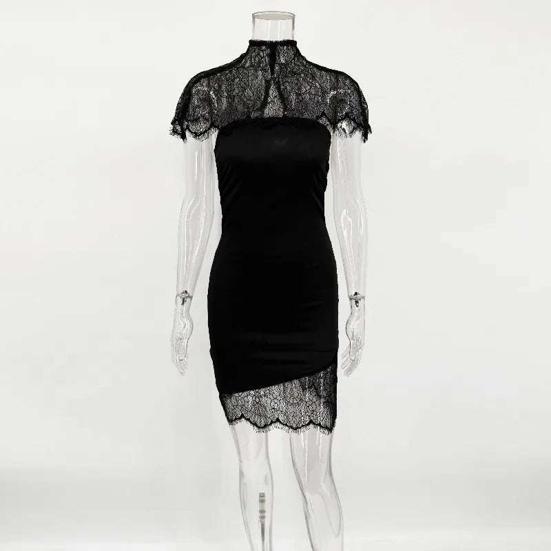 Abitino Pizzo Coprispalle Tamaska con collo alto e inserti in pizzo