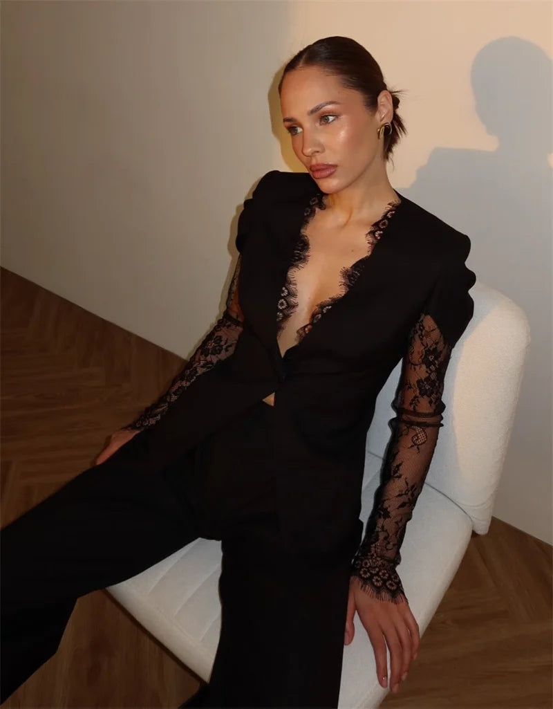 Blazer Sartoriale Donna Jakarla con Maniche in Pizzo e Spalline Strutturate