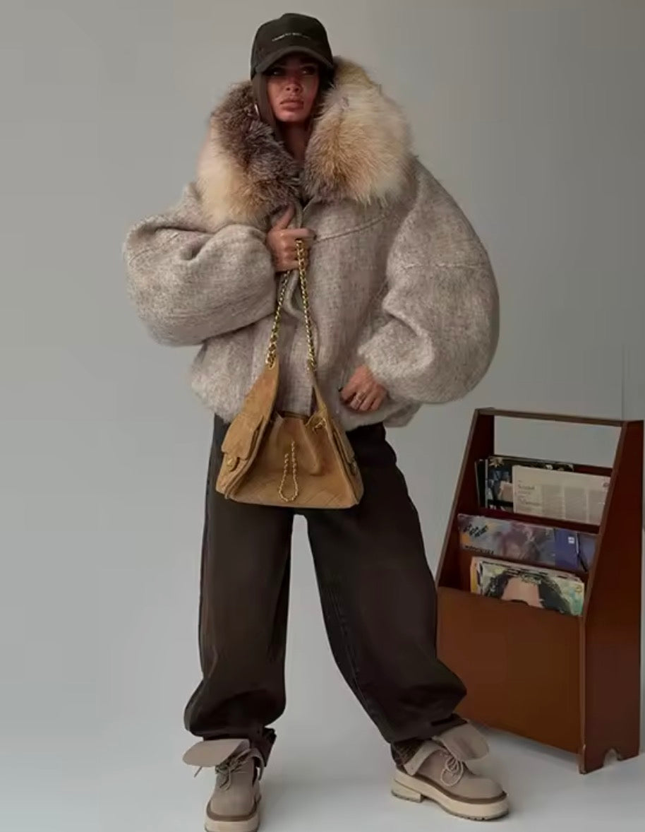 Parka corto in lana con maxi collo ecopelliccia - Kagrika