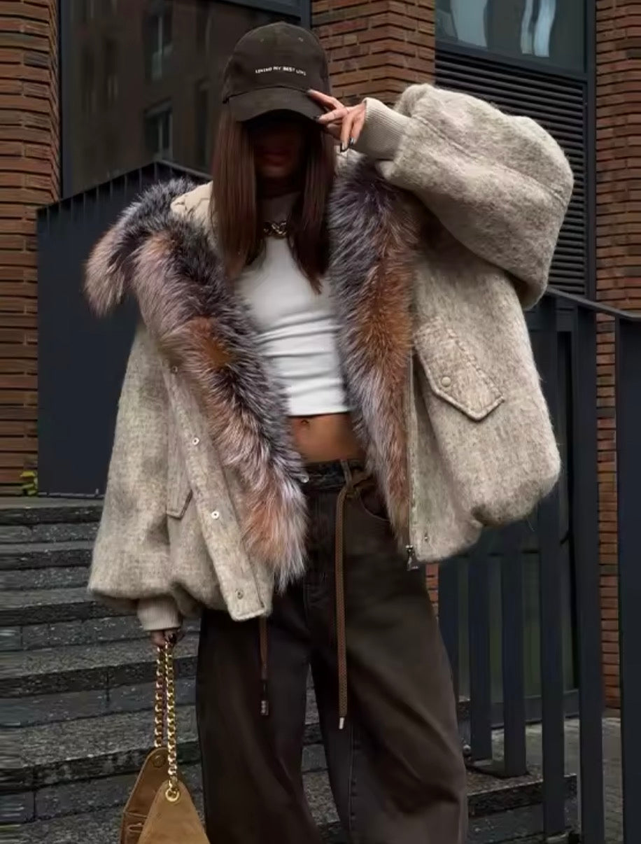 Parka corto in lana con maxi collo ecopelliccia - Kagrika