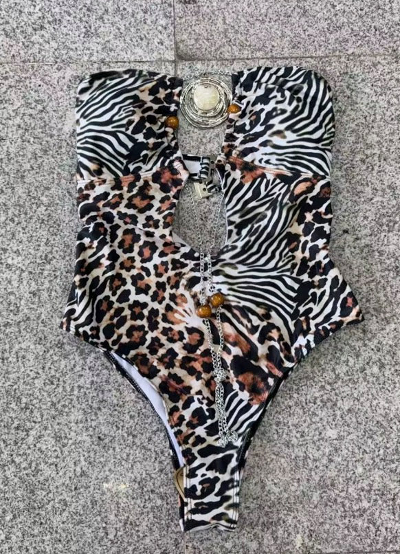 Costume Intero Persian
animalier cut-out e medaglione