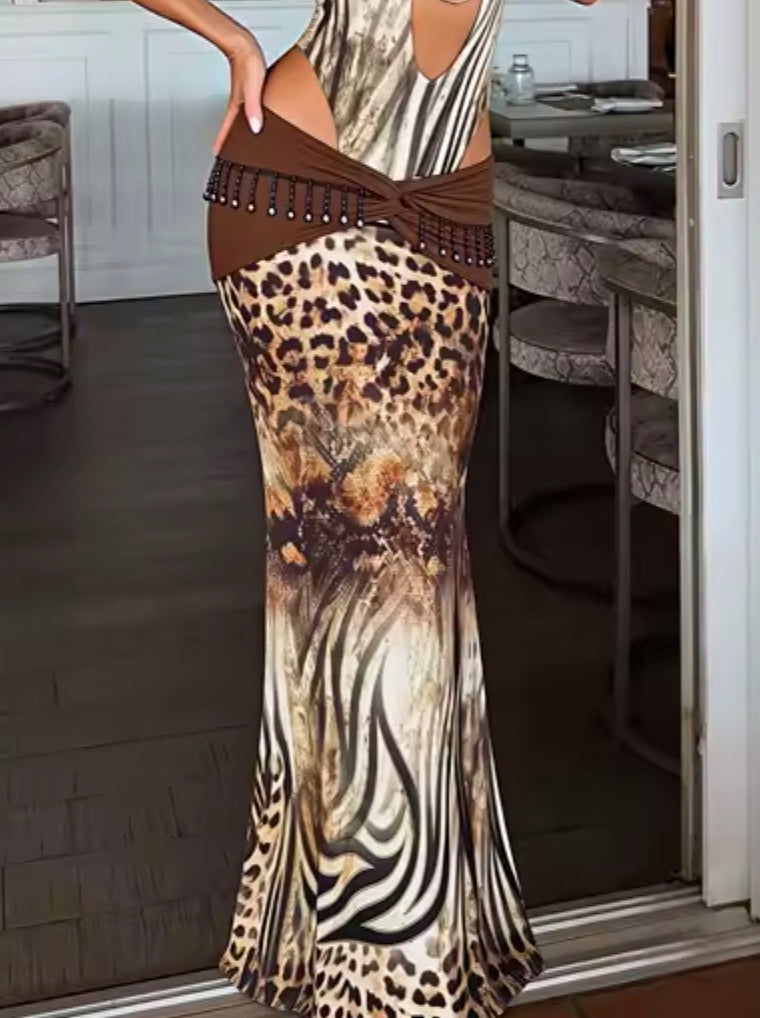 Costume Intero Persian
animalier cut-out e medaglione